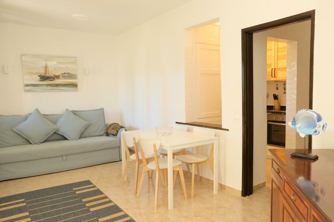Peaceful & Spacious Apt With Parking & Queen Bed Carvoeiro  Kültér fotó