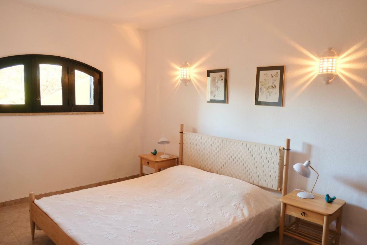 Peaceful & Spacious Apt With Parking & Queen Bed Carvoeiro  Kültér fotó